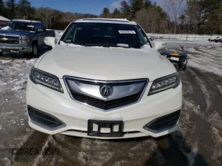 2018 Acura RDX w/Technology Pkg with VIN 5J8TB4H57JL005728, listed as a Copart auction lot 45553215 with 101,258 mi miles and Salvage Title. Bid and sale history available at carsss.com. Image 5.