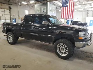2000 Chevrolet Silverado 1500 LT with VIN 1GCEK19T6YE280296, listed as a Copart auction lot 53191135 with 210,797 mi miles and Clean Title. Bid and sale history available at carsss.com. Image 4.