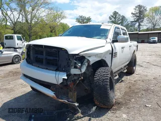 2016 Ram 1500 Express z VIN 3C6RR7KT2GG296147, wystawiony jako IAAI lot #42018683 z przebiegiem 175 105 mil mil oraz . Historia ofert i sprzedaży dostępna na DreamBid. Obrazek 6.