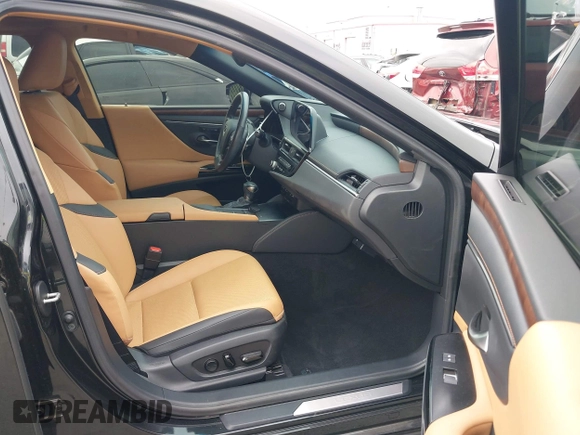 2022 Lexus ES 350 z VIN 58ADZ1B19NU129782, wystawiony jako IAAI lot #42431119 z przebiegiem 31 363 mil mil oraz . Historia ofert i sprzedaży dostępna na DreamBid. Obrazek 5.