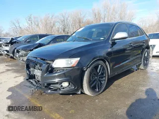 2015 Audi SQ5 Premium Plus z VIN WA1CGAFP2FA034960, wystawiony jako IAAI lot #41144485 z przebiegiem 185 382 mil mil oraz . Historia ofert i sprzedaży dostępna na DreamBid. Obrazek 17.