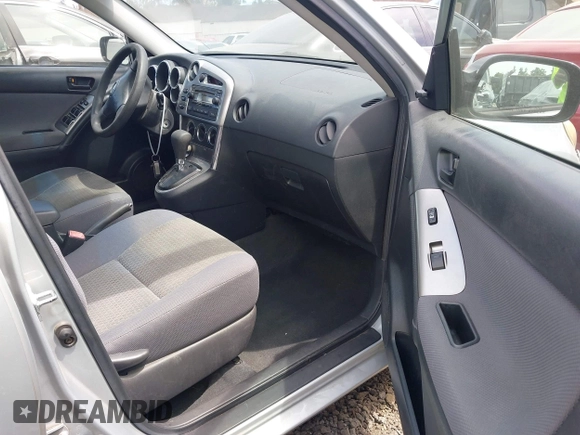 2006 Toyota Matrix STD with VIN 2T1KR32E26C588104, listed as a IAAI auction lot 41977865 with 242,577 mi miles and . Bid and sale history available at carsss.com. Image 5.