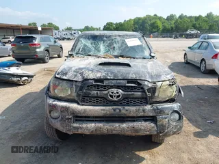 2011 Toyota Tacoma with VIN 3TMLU4EN4BM079699, listed as a IAAI auction lot 42446694 with 200,103 mi miles and . Bid and sale history available at DreamBid. Image 12.