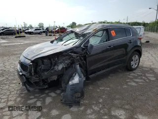 2018 Kia Sportage LX z VIN KNDPMCAC9J7301677, wystawiony jako Copart lot #57132855 z przebiegiem Nie podano mil oraz Czysty tytuł • Clean title. Historia ofert i sprzedaży dostępna na DreamBid. Obrazek 1.