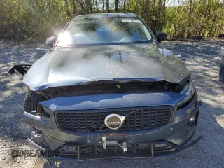 2025 Volvo S60 Core with VIN 7JRL12GJ6SG364732, listed as a Copart auction lot 53539135 with 9,243 mi miles and Salvage Title. Bid and sale history available at carsss.com. Image 5.