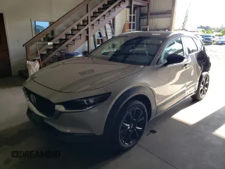 2024 Mazda CX-30 S Select Sport z VIN 3MVDMBBM3RM650693, wystawiony jako Copart lot #53003225 z przebiegiem 23 471 mil mil oraz Czysty tytuł • Clean title. Historia ofert i sprzedaży dostępna na DreamBid. Obrazek 1.