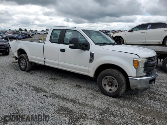 2017 Ford F-250 XLT с VIN 1FT7X2A62HEB67273, выставлен на аукционе Copart как лот 55683035 с пробегом 242 561 миль миль и Списание • Salvage title. История ставок и продаж доступна на DreamBid. Изображение 4.