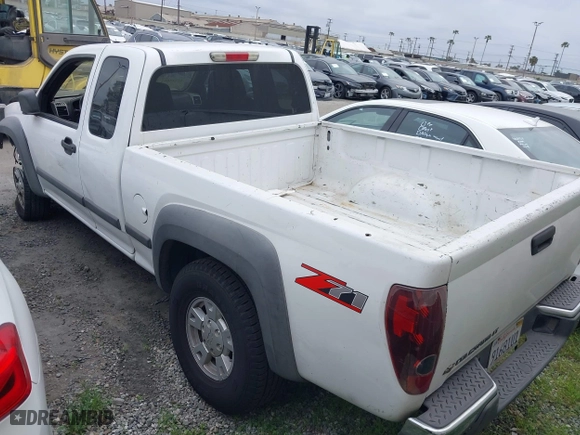 2007 Chevrolet Colorado LT w/1LT with VIN 1GCDS19E378209647, listed as a IAAI auction lot 41815002 with 300,253 mi miles. Bid and sale history available at carsss.com. Image 3.