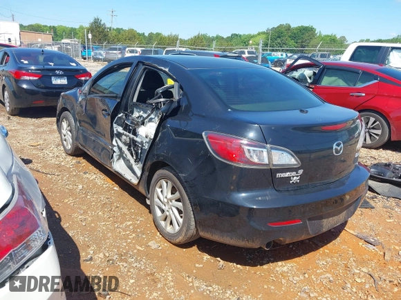 2012 Mazda 3 i Touring z VIN JM1BL1V70C1541141, wystawiony jako IAAI lot #42234171 z przebiegiem 105 737 mil mil oraz . Historia ofert i sprzedaży dostępna na DreamBid. Obrazek 3.