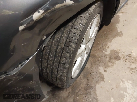 2005 Acura TSX with VIN JH4CL96975C034682, listed as a IAAI auction lot 41596405 with 228,889 mi miles and . Bid and sale history available at DreamBid. Image 17.