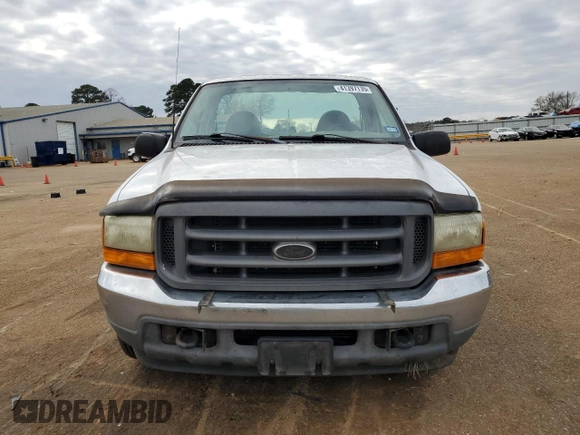 2001 Ford F-250 XL with VIN 1FTNF20L61EB61984, listed as a Copart auction lot 41397135 with 156,815 mi miles and Salvage title. Bid and sale history available at DreamBid. Image 5.