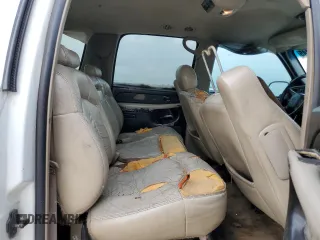 2002 Chevrolet Suburban LT with VIN 1GNEC16ZX2J327776, listed as a Copart auction lot 44775145 with 305,030 mi miles and Salvage Title. Bid and sale history available at carsss.com. Image 11.