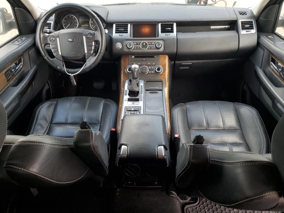 2013 Land Rover Range Rover Sport HSE LUX with VIN SALSK2D47DA787355, listed as a Copart auction lot 44680755 with 102,432 mi miles and Clean Title. Bid and sale history available at carsss.com. Image 8.