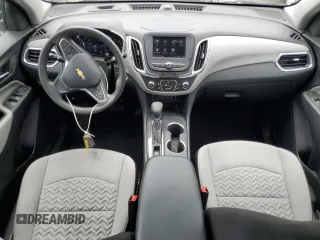 2022 Chevrolet Equinox LS z VIN 3GNAXHEV7NS226126, wystawiony jako Copart lot #55837725 z przebiegiem 31 221 mil mil oraz Szkoda całkowita • Salvage title. Historia ofert i sprzedaży dostępna na DreamBid. Obrazek 8.