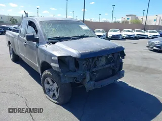 2008 Nissan Titan z VIN 1N6AA06E18N302686, wystawiony jako IAAI lot #40651908 z przebiegiem Nie podano mil oraz . Historia ofert i sprzedaży dostępna na DreamBid. Obrazek 1.