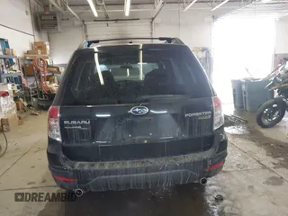 2010 Subaru Forester 2.5X Premium with VIN JF2SH6CC1AG728883, listed as a IAAI auction lot 41536308 with 81,155 mi miles. Bid and sale history available at carsss.com. Image 16.