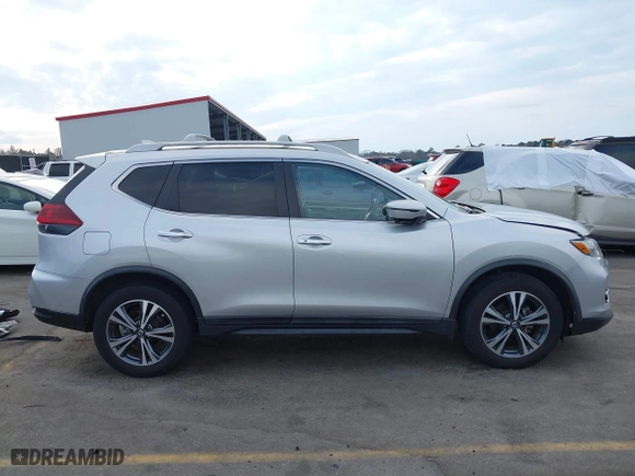 2019 Nissan Rogue SL with VIN 5N1AT2MT9KC792304, listed as a IAAI auction lot 41684807 with 27,513 mi miles. Bid and sale history available at carsss.com. Image 14.
