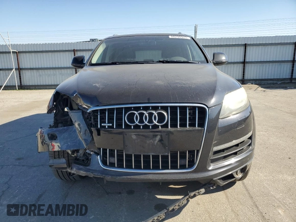 2011 Audi Q7 Premium Plus with VIN WA1LMAFE7BD000156, listed as a Copart auction lot 88290975 with 211,111 mi miles and Salvage title. Bid and sale history available at DreamBid. Image 5.