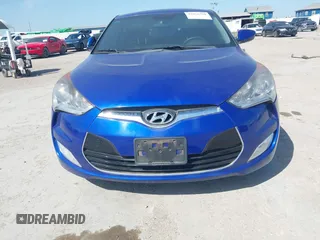 2012 Hyundai Veloster w/Gray Int с VIN KMHTC6AD5CU077688, выставлен на аукционе IAAI как лот 42856328 с пробегом 54 849 миль миль и . История ставок и продаж доступна на DreamBid. Изображение 6.