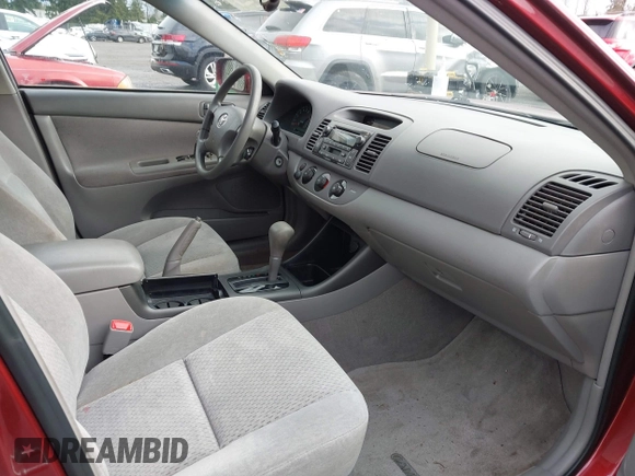 2004 Toyota Camry LE with VIN 4T1BF32K74U069737, listed as a IAAI auction lot 41746236 with 48,026 mi miles. Bid and sale history available at carsss.com. Image 5.