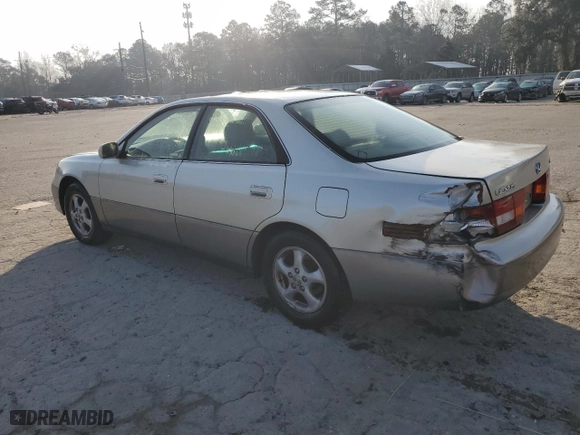 1998 Lexus ES 300 Luxury Sport Sdn with VIN JT8BF28G9W5037188, listed as a Copart auction lot 42256235 with 153,853 mi miles and Salvage Title. Bid and sale history available at carsss.com. Image 2.