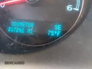 2014 Chevrolet Tahoe LT z VIN 1GNSKBE02ER133795, wystawiony jako IAAI lot #42335322 z przebiegiem 217 292 mil mil oraz . Historia ofert i sprzedaży dostępna na DreamBid. Obrazek 15.