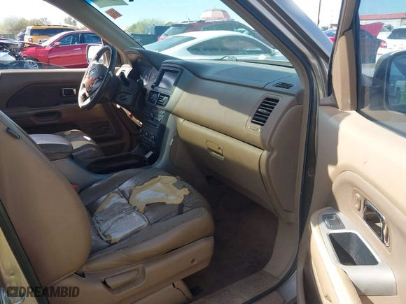 2007 Honda Pilot EX-L with VIN 5FNYF28747B014462, listed as a IAAI auction lot 41651807 with 263,344 mi miles. Bid and sale history available at carsss.com. Image 5.