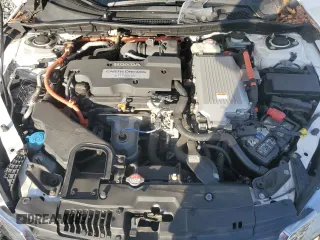 2014 Honda Accord Touring z VIN 1HGCR6F77EA007606, wystawiony jako Copart lot #49678125 z przebiegiem 136 921 mil mil oraz Szkoda całkowita • Salvage title. Historia ofert i sprzedaży dostępna na DreamBid. Obrazek 11.