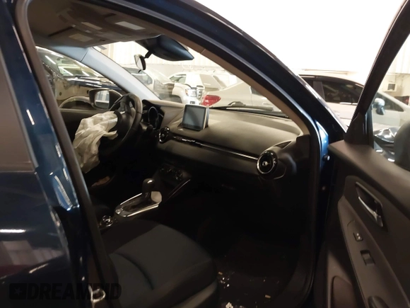 2016 Scion iA z VIN 3MYDLBZV5GY103533, wystawiony jako IAAI lot #41756270 z przebiegiem 59 290 mil mil oraz . Historia ofert i sprzedaży dostępna na DreamBid. Obrazek 5.