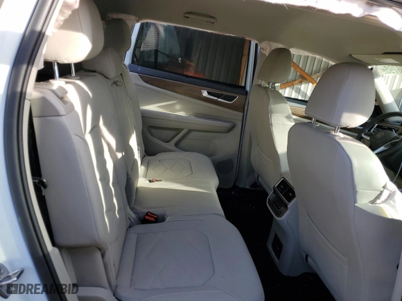 2024 Volkswagen Atlas 2.0T SE w/Technology with VIN 1V2HR2CA5RC503770, listed as a Copart auction lot 48698795 with 26,387 mi miles and Salvage Title. Bid and sale history available at carsss.com. Image 10.