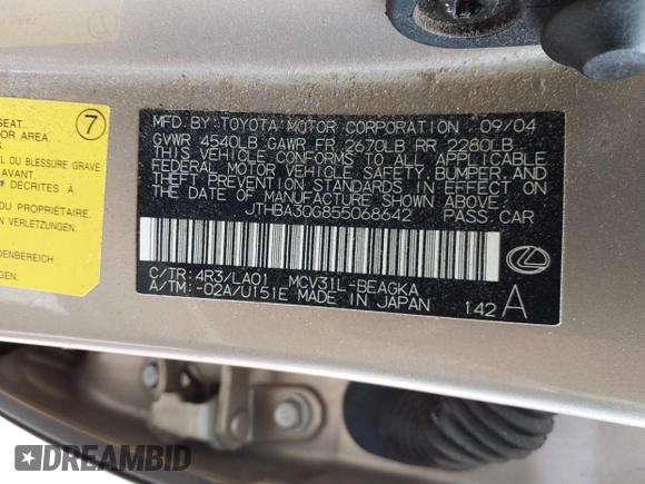 2005 Lexus ES 330 with VIN JTHBA30G855068642, listed as a IAAI auction lot 42137745 with 145,471 mi miles. Bid and sale history available at carsss.com. Image 9.