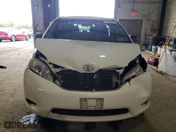 2014 Toyota Sienna L with VIN 5TDZK3DCXES441002, listed as a Copart auction lot 87139804 with 229,943 mi miles and Salvage Title. Bid and sale history available at carsss.com. Image 5.