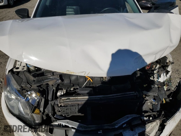 2011 Volkswagen CC Executive 4Motion with VIN WVWGU7AN4BE717092, listed as a Copart auction lot 87826505 with 112,238 mi miles and Salvage Title. Bid and sale history available at carsss.com. Image 12.