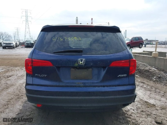 2016 Honda Pilot EX with VIN 5FNYF6H35GB014121, listed as a IAAI auction lot 41675592 with 129,362 mi miles. Bid and sale history available at carsss.com. Image 16.