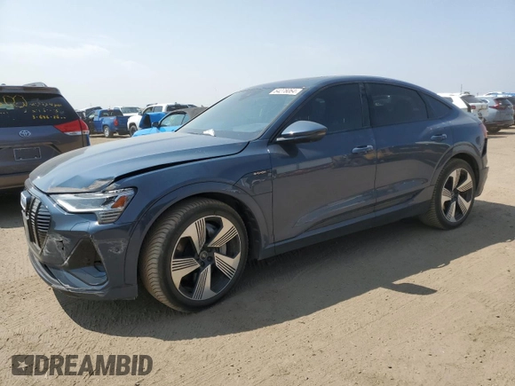 2021 Audi e-tron Sportback Prestige z VIN WA13ABGE6MB007966, wystawiony jako Copart lot #64278064 z przebiegiem 26 989 mil mil oraz Szkody całkowita. Historia ofert i sprzedaży dostępna na DreamBid. Obrazek 1.