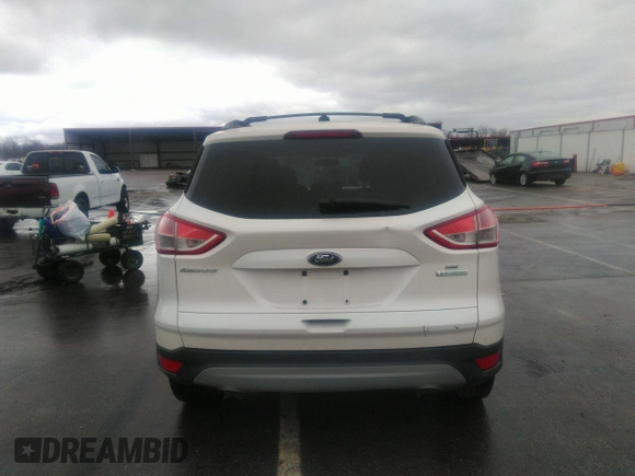 2013 Ford Escape SE с VIN 1FMCU0GX0DUD65650, выставлен на аукционе IAAI как лот 40909432 с пробегом 174 136 миль миль и . История ставок и продаж доступна на DreamBid. Изображение 16.
