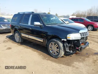 2008 Lincoln Navigator with VIN 5LMFU28538LJ21943, listed as a IAAI auction lot 41764473 with 116,431 mi miles. Bid and sale history available at carsss.com. Image 1.
