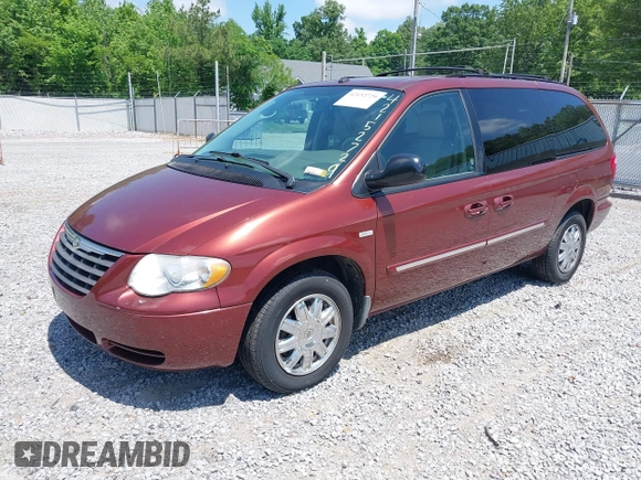 2007 Chrysler Town & Country Touring with VIN 2A4GP54L57R185569, listed as a IAAI auction lot 42152729 with 157,822 mi miles and . Bid and sale history available at DreamBid. Image 2.