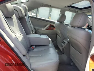 2011 Toyota Camry LE z VIN 4T4BF3EK9BR141844, wystawiony jako Copart lot #60490655 z przebiegiem 180 131 mil mil oraz Szkoda całkowita • Salvage title. Historia ofert i sprzedaży dostępna na DreamBid. Obrazek 10.