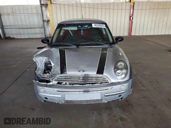 2004 MINI Hardtop with VIN WMWRC33404TJ58046, listed as a Copart auction lot 46358625 with 140,934 mi miles and Salvage Title. Bid and sale history available at DreamBid. Image 5.