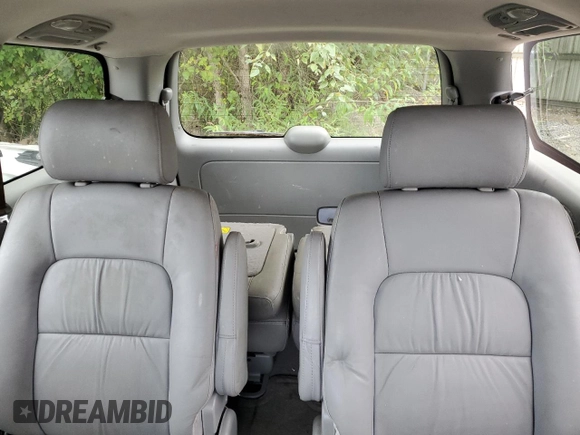 2004 Kia Sedona LX with VIN KNDUP131446581402, listed as a Copart auction lot 68083144 with 171,868 mi miles and Clean Title. Bid and sale history available at carsss.com. Image 10.