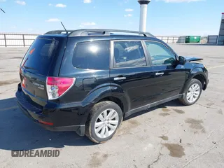 2013 Subaru Forester 2.5X Premium with VIN JF2SHADCXDH416870, listed as a IAAI auction lot 41884692 with 105,097 mi miles. Bid and sale history available at carsss.com. Image 4.
