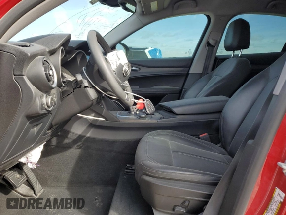 2019 Alfa Romeo Stelvio Ti z VIN ZASPAKBN8K7C69851, wystawiony jako Copart lot #49490875 z przebiegiem Nie podano mil oraz Szkody całkowita. Historia ofert i sprzedaży dostępna na DreamBid. Obrazek 7.