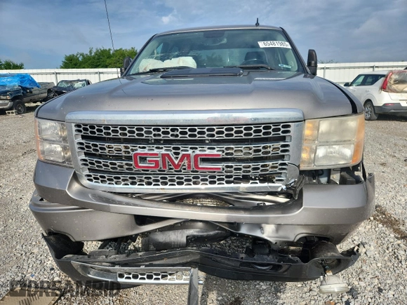 2012 GMC Sierra 2500HD Denali with VIN 1GT125E82CF217819, listed as a Copart auction lot 65481985 with 158,138 mi miles and Non repairable. Bid and sale history available at DreamBid. Image 5.