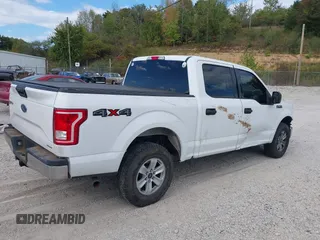 2015 Ford F-150 XLT with VIN 1FTEW1EF5FFB13987, listed as a IAAI auction lot 40377116 with 186,029 mi miles. Bid and sale history available at carsss.com. Image 4.