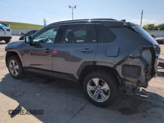 2022 Toyota RAV4 XLE with VIN 2T3P1RFV6NC280031, listed as a Copart auction lot 61268205 with 8,348 mi miles and Salvage title. Bid and sale history available at DreamBid. Image 2.