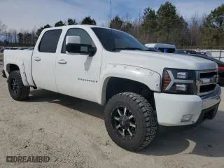 2008 Chevrolet Silverado 1500 LTZ with VIN 3GCEK13JX8G286022, listed as a Copart auction lot 47840135 with 149,532 mi miles and Clean Title. Bid and sale history available at carsss.com. Image 4.