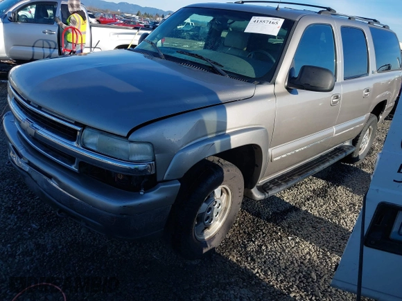 2002 Chevrolet Suburban Z71 with VIN 3GNFK16Z32G173307, listed as a IAAI auction lot 41557165 with 1 mi miles. Bid and sale history available at carsss.com. Image 19.