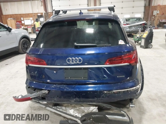 2021 Audi Q5 Premium with VIN WA1AAAFY5M2060669, listed as a IAAI auction lot 41485633 with 31,182 mi miles. Bid and sale history available at carsss.com. Image 16.