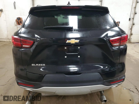 2024 Chevrolet Blazer LT z VIN 3GNKBCR44RS169056, wystawiony jako Copart lot #81803644 z przebiegiem 15 074 mil mil oraz Nie do naprawy • Non repairable. Historia ofert i sprzedaży dostępna na DreamBid. Obrazek 6.